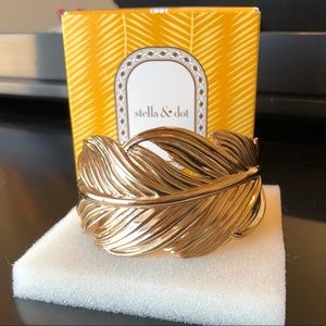 Stella & Dot Secret Garden Cuff Bracelet